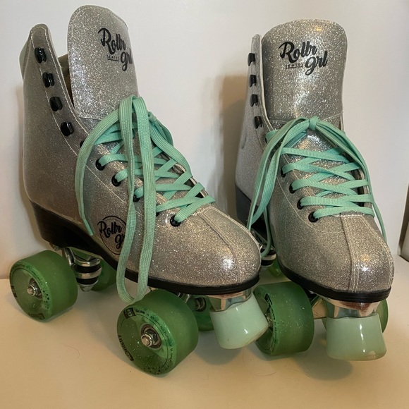 Rollr Grl Women’s Roller Skates - Silver - Picture 3 of 8